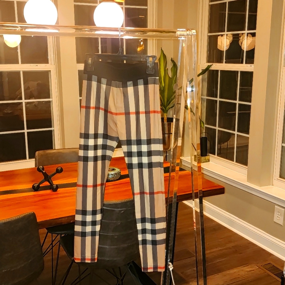 EUC Girls Burberry leggings, classic check, original $250